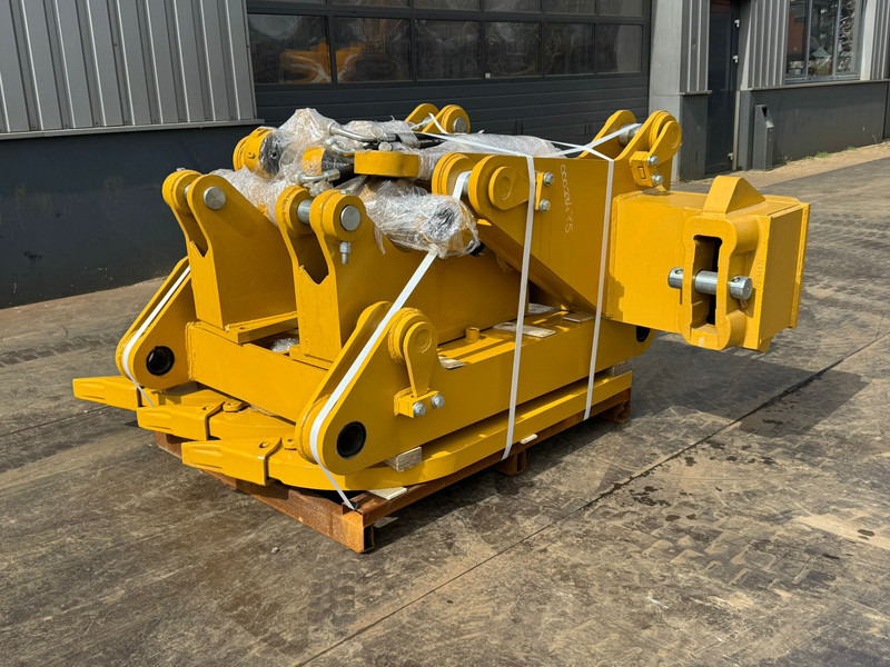 Caterpillar D8T D8R D8N Multishank Ripper (forged shanks) - Ripper: photos 2 Caterpillar D8T D8R D8N Multishank Ripper (forged shanks) - Ripper: photos 2