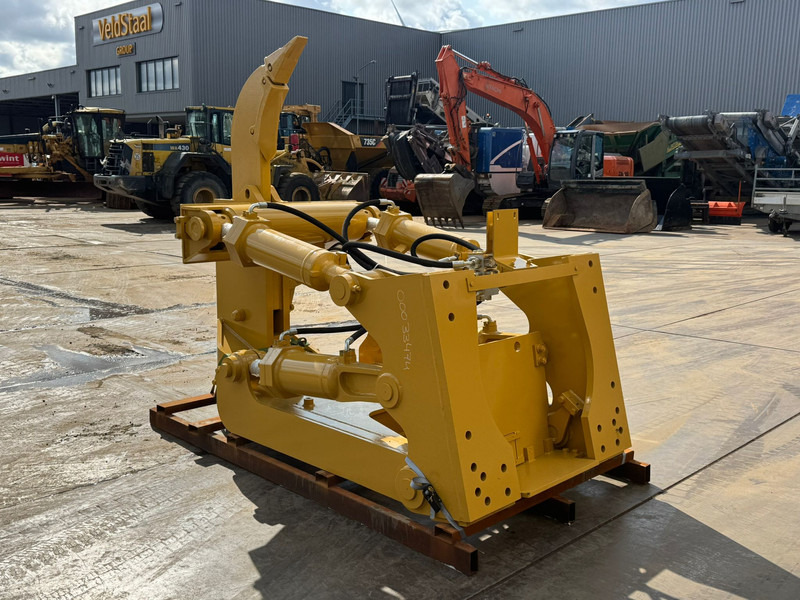 Caterpillar D8T D8R D8N Single Shank Ripper (forged shanks) - Ripper: photos 5 Caterpillar D8T D8R D8N Single Shank Ripper (forged shanks) - Ripper: photos 5
