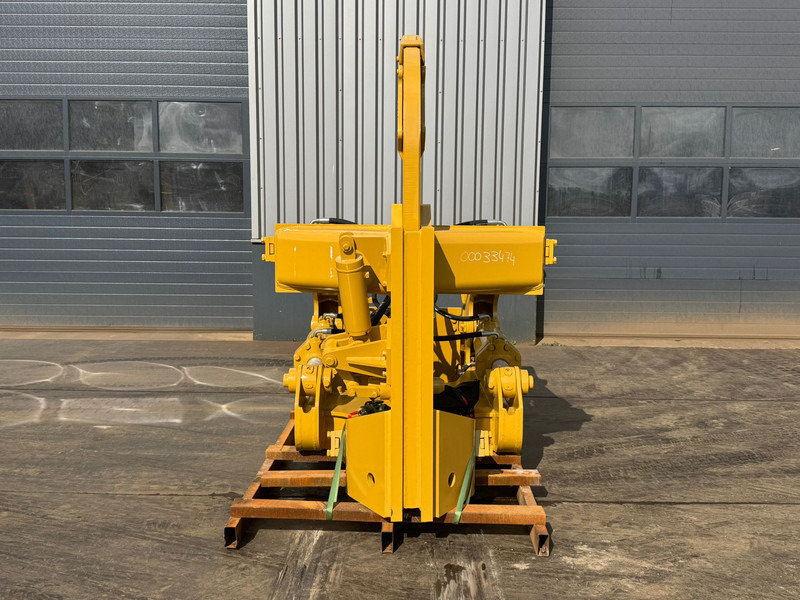 Caterpillar D8T D8R D8N Single Shank Ripper (forged shanks) - Ripper: photos 1 Caterpillar D8T D8R D8N Single Shank Ripper (forged shanks) - Ripper: photos 1