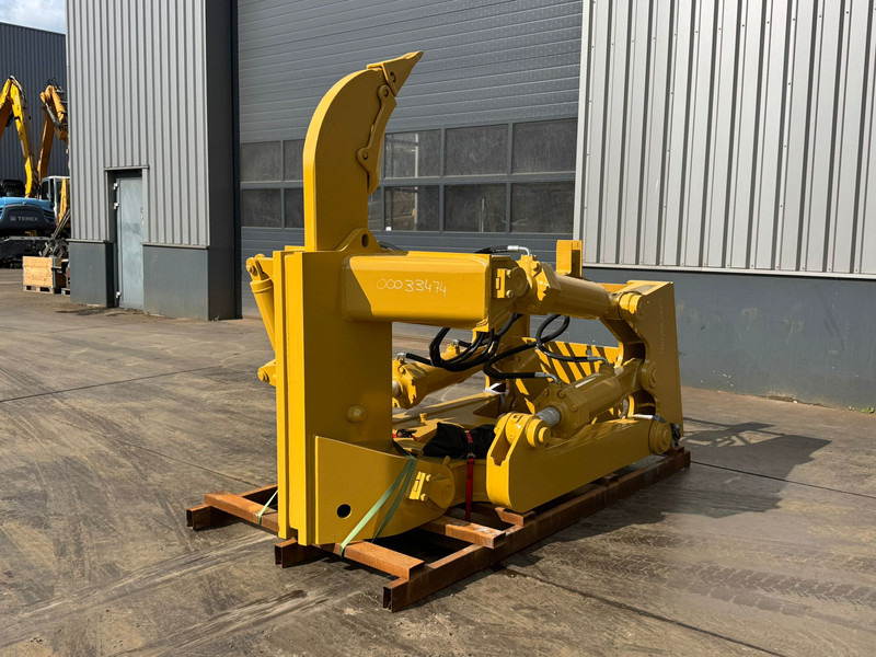 Caterpillar D8T D8R D8N Single Shank Ripper (forged shanks) - Ripper: photos 2 Caterpillar D8T D8R D8N Single Shank Ripper (forged shanks) - Ripper: photos 2
