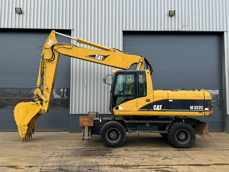 Caterpillar M322C - Hydraulic stabilizers / VA Triple boom / CE-certified, - Pelle sur pneus: photos 5 Caterpillar M322C - Hydraulic stabilizers / VA Triple boom / CE-certified, - Pelle sur pneus: photos 5