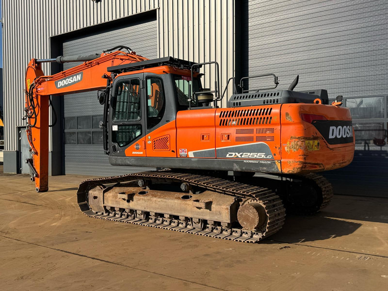 Doosan DX255NLC-5 - Pelle sur chenille: photos 3 Doosan DX255NLC-5 - Pelle sur chenille: photos 3