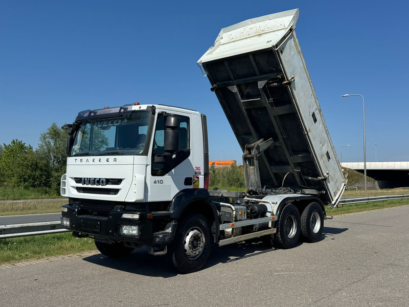 Iveco Trakker 410 6x4 Kipper - Camion benne: photos 1 Iveco Trakker 410 6x4 Kipper - Camion benne: photos 1