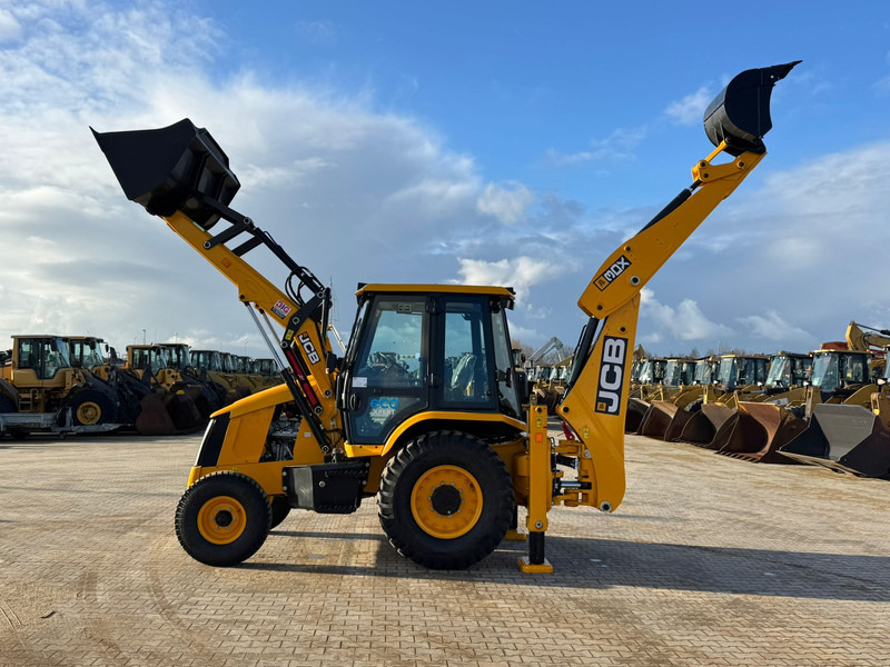 JCB 3DX (3CX) 2WD - Export model - Tractopelle: photos 1 JCB 3DX (3CX) 2WD - Export model - Tractopelle: photos 1