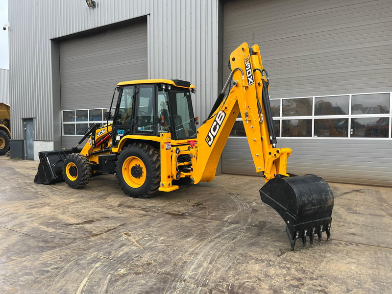 JCB 3DX (3CX) Plus Super 4x4 - A/C - Telescopic boom - Hammerlines - Tractopelle: photos 2 JCB 3DX (3CX) Plus Super 4x4 - A/C - Telescopic boom - Hammerlines - Tractopelle: photos 2