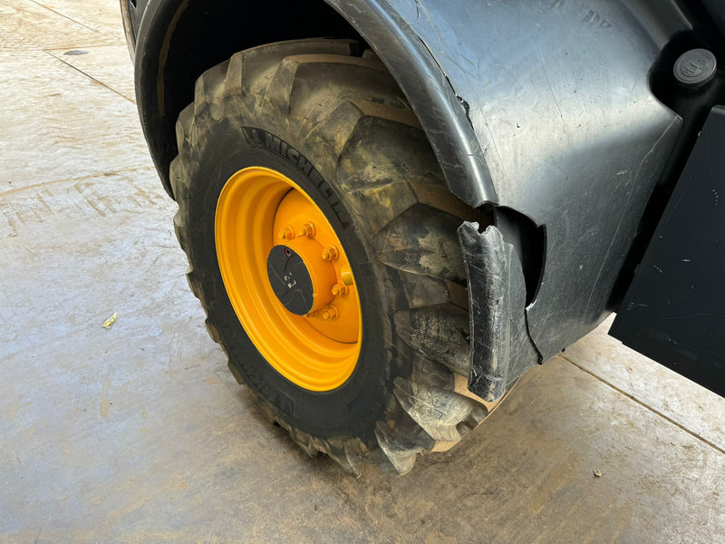 Crédit-bail Komatsu WA100M-8EO - New Tires Komatsu WA100M-8EO - New Tires: photos 12