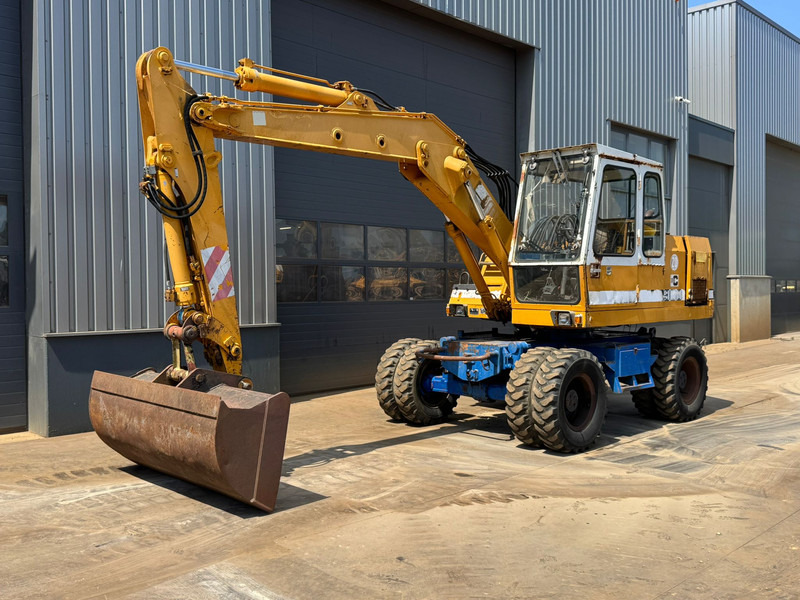 Liebherr A900C - Pelle sur pneus: photos 2 Liebherr A900C - Pelle sur pneus: photos 2