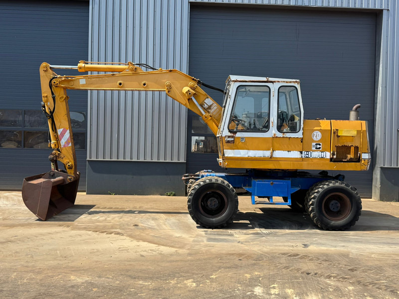 Liebherr A900C - Pelle sur pneus: photos 1 Liebherr A900C - Pelle sur pneus: photos 1