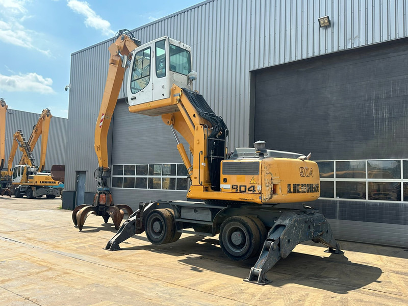 Liebherr A904C - Material Handler - Pelle de manutention: photos 3 Liebherr A904C - Material Handler - Pelle de manutention: photos 3