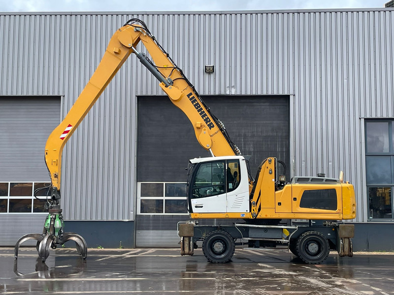 Liebherr LH30 M - Material Handler - Pelle de manutention: photos 1 Liebherr LH30 M - Material Handler - Pelle de manutention: photos 1