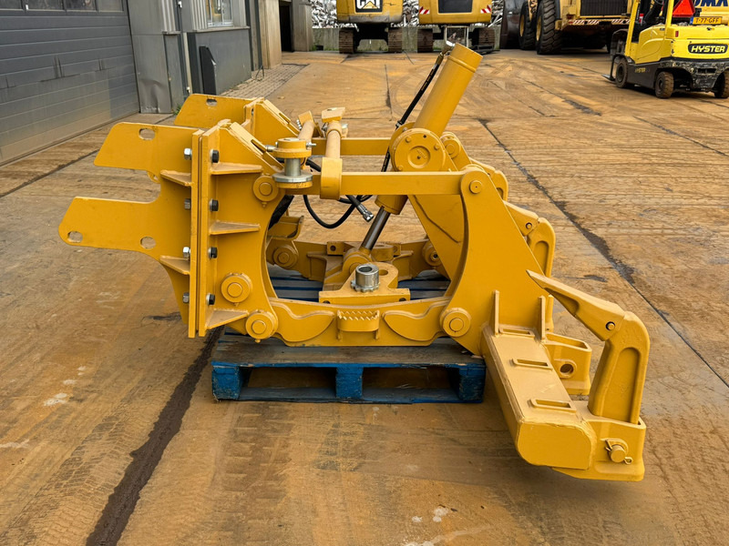 Volvo G930B - Ripper: photos 5 Volvo G930B - Ripper: photos 5