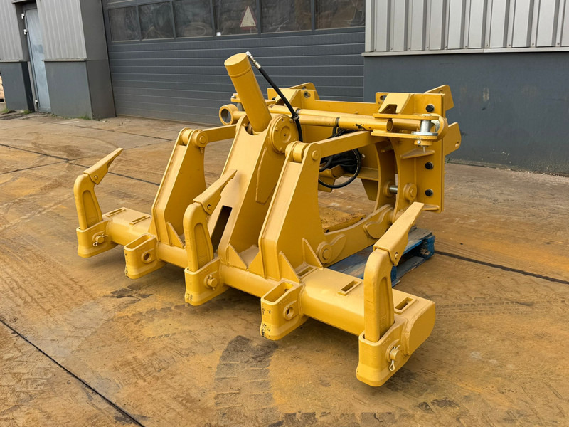 Volvo G930B - Ripper: photos 2 Volvo G930B - Ripper: photos 2