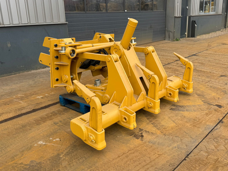 Volvo G930B - Ripper: photos 3 Volvo G930B - Ripper: photos 3