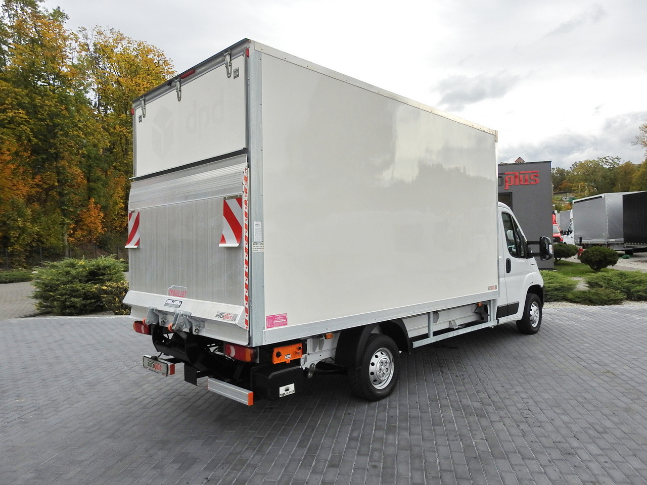 FIAT DUCATO BOX LIFT 8 PALLETS CRUISE CONTROL NAVIGATION AIR CONDITIONING LED LIGHTS 130HP - Fourgon: photos 3 FIAT DUCATO BOX LIFT 8 PALLETS CRUISE CONTROL NAVIGATION AIR CONDITIONING LED LIGHTS 130HP - Fourgon: photos 3