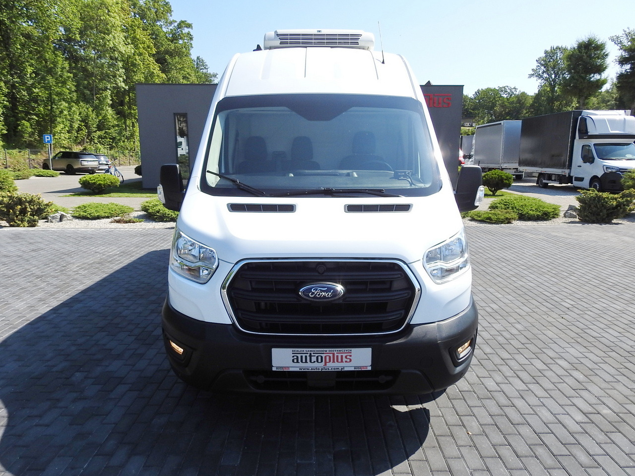 FORD TRANSIT REFRIGERATOR VAN 0*C HEATING FUNCTION CRUISE CONTROL AIR CONDITIONING LED LIGHTS 130HP - Véhicule utilitaire frigorifique: photos 5 FORD TRANSIT REFRIGERATOR VAN 0*C HEATING FUNCTION CRUISE CONTROL AIR CONDITIONING LED LIGHTS 130HP - Véhicule utilitaire frigorifique: photos 5