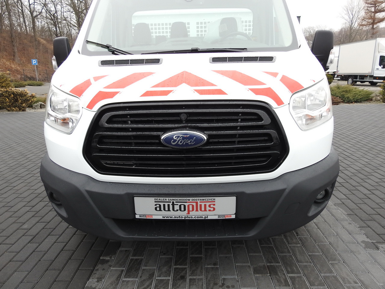 Véhicule utilitaire benne FORD TRANSIT TIPPER CRUISE CONTROL AIR CONDITIONING TWIN WHEELS 170HP: photos 14 Véhicule utilitaire benne FORD TRANSIT TIPPER CRUISE CONTROL AIR CONDITIONING TWIN WHEELS 170HP: photos 14