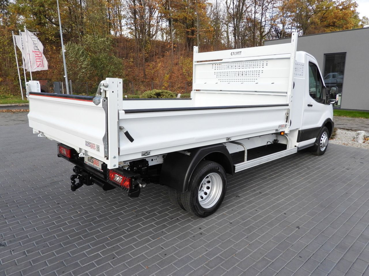FORD TRANSIT TIPPER CRUISE CONTROL LED LIGHTS TWIN WHEELS AIR CONDITIONING 130HP - Véhicule utilitaire benne: photos 3 FORD TRANSIT TIPPER CRUISE CONTROL LED LIGHTS TWIN WHEELS AIR CONDITIONING 130HP - Véhicule utilitaire benne: photos 3