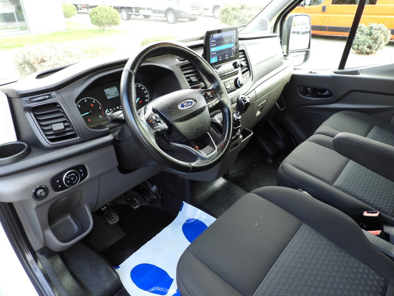 FORD TRANSIT TIPPER CRUISE CONTROL LED LIGHTS TWIN WHEELS AIR CONDITIONING 130HP - Véhicule utilitaire benne: photos 2 FORD TRANSIT TIPPER CRUISE CONTROL LED LIGHTS TWIN WHEELS AIR CONDITIONING 130HP - Véhicule utilitaire benne: photos 2