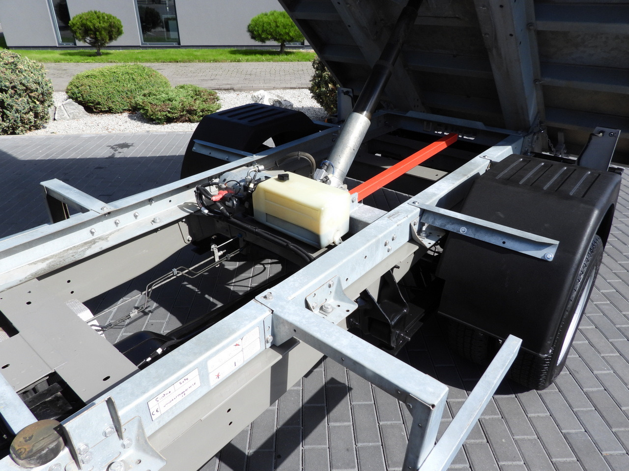 Véhicule utilitaire benne FORD TRANSIT TIPPER CRUISE CONTROL LED LIGHTS TWIN WHEELS AIR CONDITIONING 170HP: photos 19 Véhicule utilitaire benne FORD TRANSIT TIPPER CRUISE CONTROL LED LIGHTS TWIN WHEELS AIR CONDITIONING 170HP: photos 19