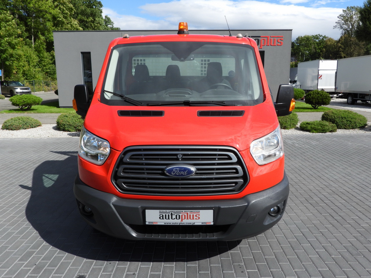 FORD TRANSIT TIPPER CRUISE CONTROL LED LIGHTS TWIN WHEELS AIR CONDITIONING 170HP - Véhicule utilitaire benne: photos 5 FORD TRANSIT TIPPER CRUISE CONTROL LED LIGHTS TWIN WHEELS AIR CONDITIONING 170HP - Véhicule utilitaire benne: photos 5
