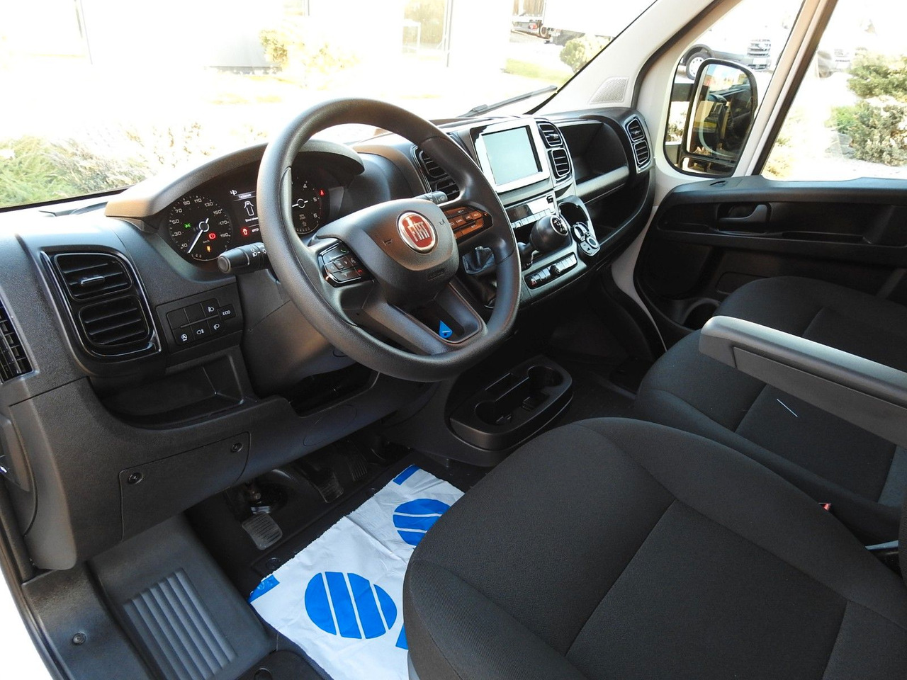 Fiat DUCATO KOFFER AUFZUG 8 PALETTEN TEMPOMAT - Fourgon: photos 2 Fiat DUCATO KOFFER AUFZUG 8 PALETTEN TEMPOMAT - Fourgon: photos 2