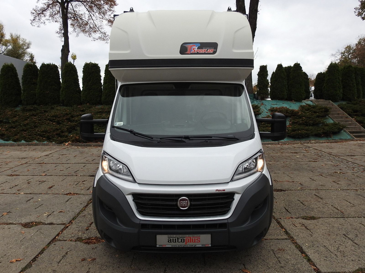 Fiat DUCATO PRITSCHE PLANE AUFZUG 8 PALETTEN WEBASTO - Véhicule utilitaire plateau baché: photos 5 Fiat DUCATO PRITSCHE PLANE AUFZUG 8 PALETTEN WEBASTO - Véhicule utilitaire plateau baché: photos 5