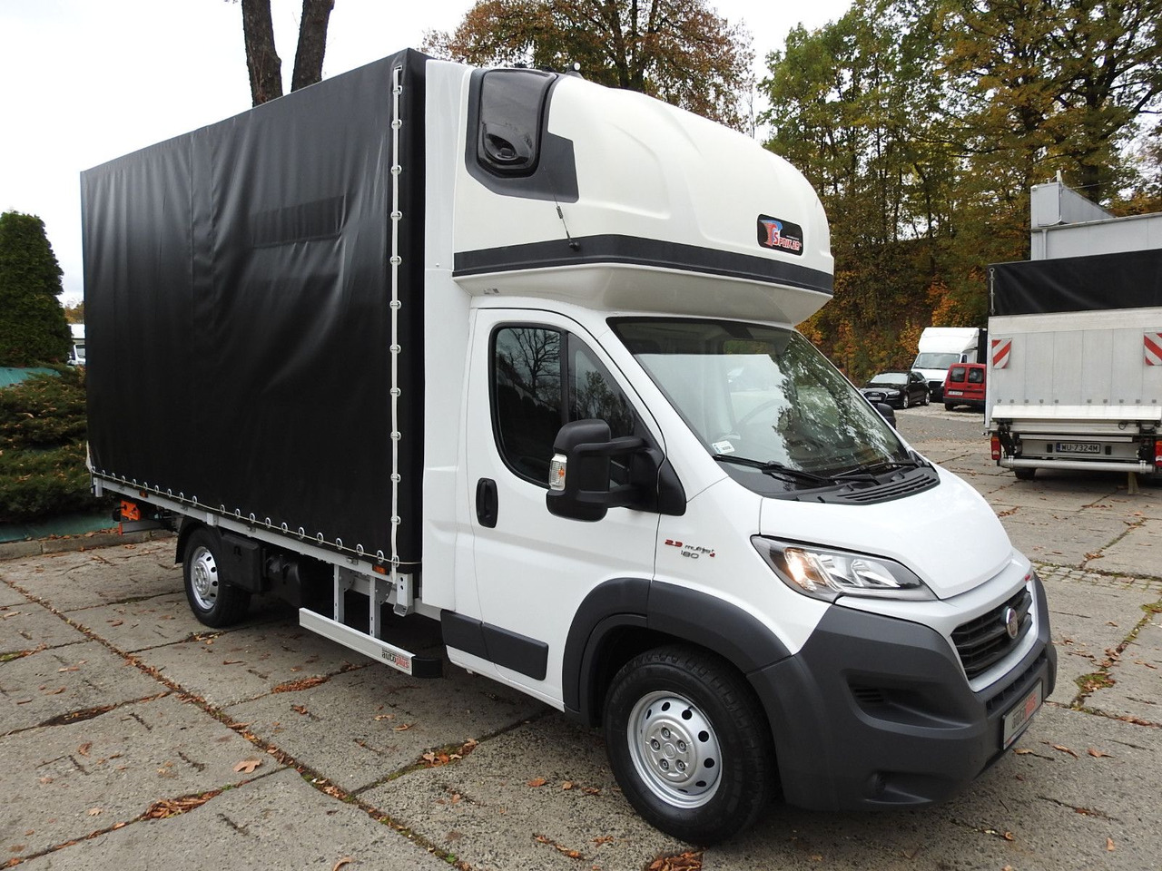 Fiat DUCATO PRITSCHE PLANE AUFZUG 8 PALETTEN WEBASTO - Véhicule utilitaire plateau baché: photos 4 Fiat DUCATO PRITSCHE PLANE AUFZUG 8 PALETTEN WEBASTO - Véhicule utilitaire plateau baché: photos 4