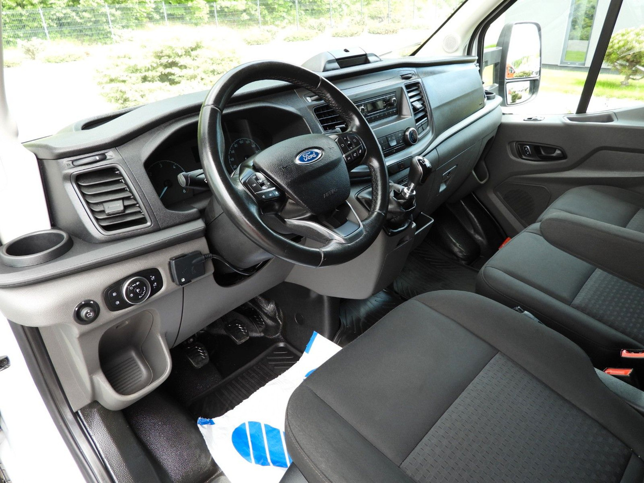 Ford TRANSIT KOFFER AUFZUG 8 PALETTEN TEMPOMAT - Fourgon: photos 2 Ford TRANSIT KOFFER AUFZUG 8 PALETTEN TEMPOMAT - Fourgon: photos 2