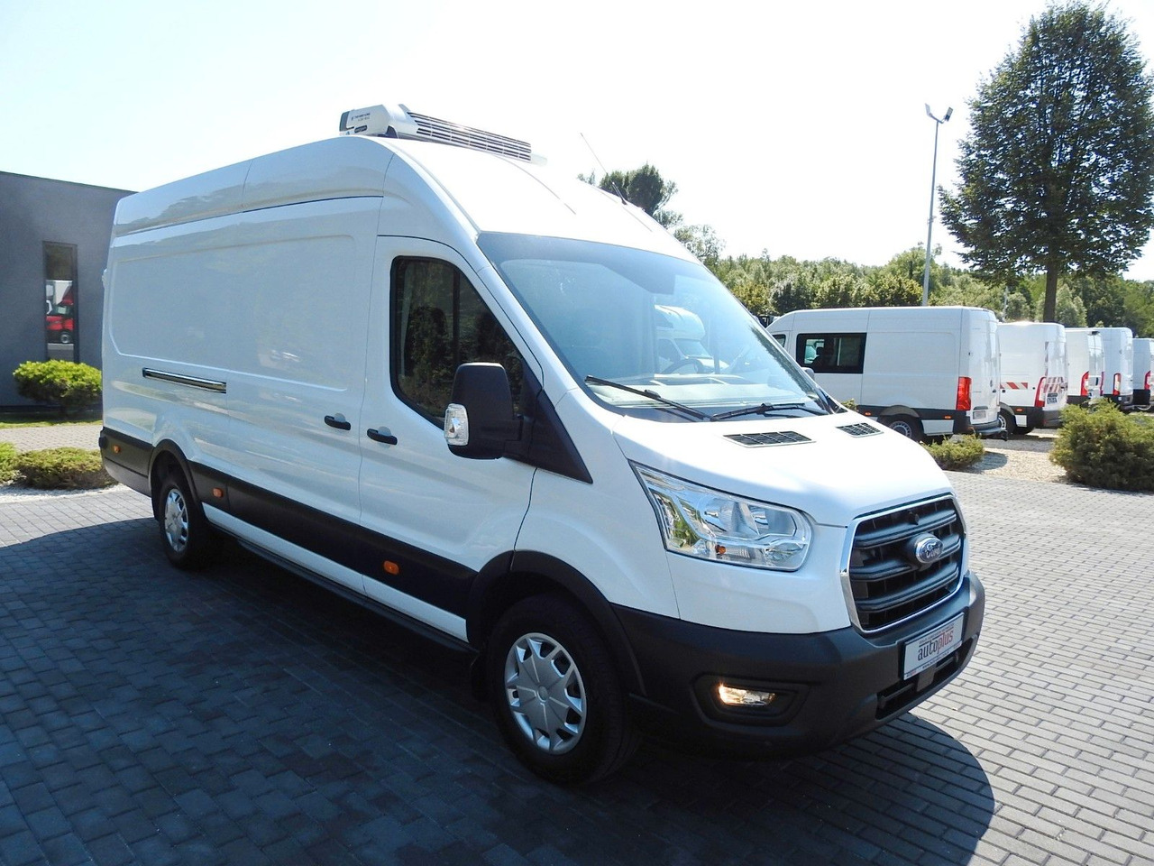 Ford TRANSIT KÜHLKASTENWAGEN 0*C HEIZFUNKTION Ford TRANSIT KÜHLKASTENWAGEN 0*C HEIZFUNKTION - Véhicule utilitaire frigorifique: photos 4 Ford TRANSIT KÜHLKASTENWAGEN 0*C HEIZFUNKTION Ford TRANSIT KÜHLKASTENWAGEN 0*C HEIZFUNKTION - Véhicule utilitaire frigorifique: photos 4