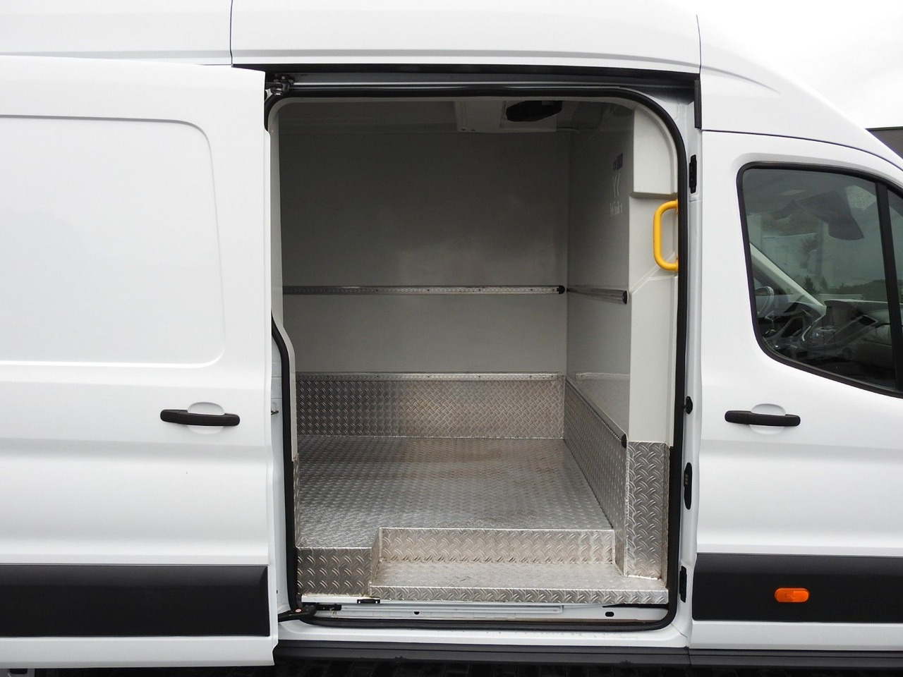 Véhicule utilitaire frigorifique Ford TRANSIT KÜHLKASTENWAGEN 0*C HEIZFUNKTION Ford TRANSIT KÜHLKASTENWAGEN 0*C HEIZFUNKTION: photos 15