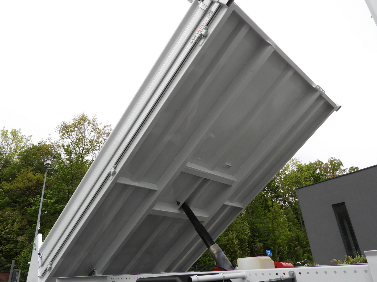 Véhicule utilitaire benne IVECO DAILY 35C14 TIPPER CRUISE CONTROL TWIN WHEELS 140HP: photos 21 Véhicule utilitaire benne IVECO DAILY 35C14 TIPPER CRUISE CONTROL TWIN WHEELS 140HP: photos 21