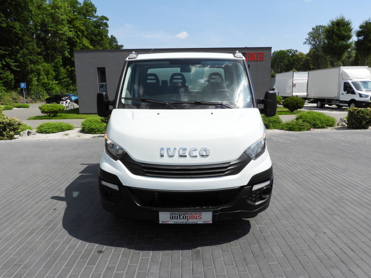 IVECO DAILY 35C15 TIPPER CRUISE CONTROL TWIN WHEELS AIR CONDITIONING 150HP - Véhicule utilitaire benne: photos 5 IVECO DAILY 35C15 TIPPER CRUISE CONTROL TWIN WHEELS AIR CONDITIONING 150HP - Véhicule utilitaire benne: photos 5