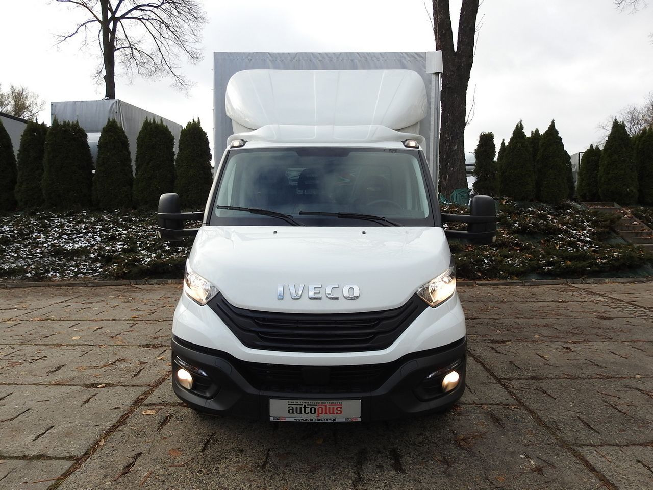 IVECO DAILY 35S16 NEW TARPAULIN LIFT 8 PALLETS CRUISE CONTROL AIR CONDITIONING 160HP - Véhicule utilitaire plateau baché: photos 5 IVECO DAILY 35S16 NEW TARPAULIN LIFT 8 PALLETS CRUISE CONTROL AIR CONDITIONING 160HP - Véhicule utilitaire plateau baché: photos 5