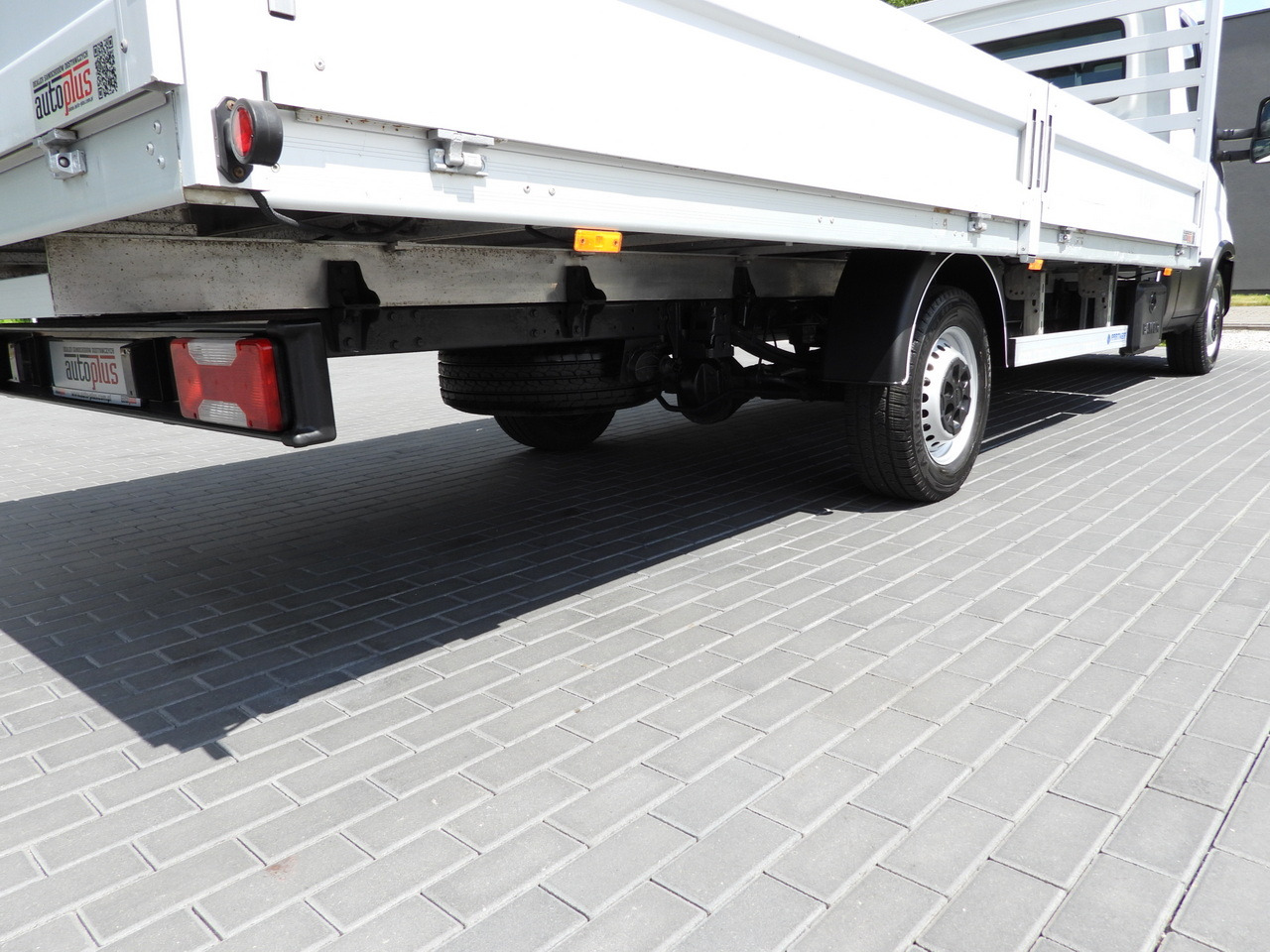 Fourgon plateau IVECO DAILY 35S16 STAKE BODY 10 PALLETS CRUISE CONTROL AIR CONDITIONING  160HP: photos 16