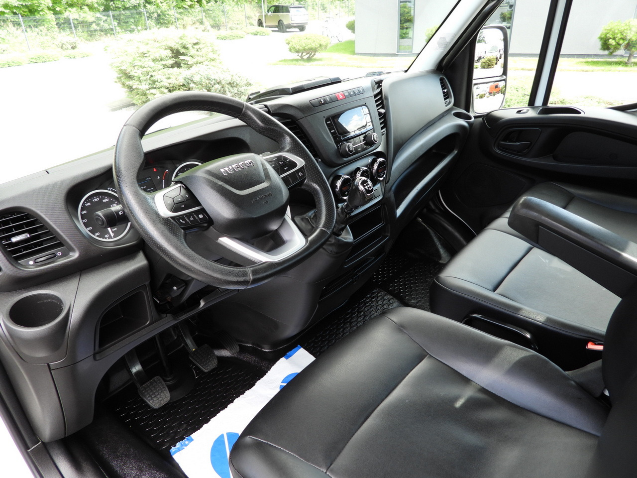 IVECO DAILY 35S16 STAKE BODY 10 PALLETS CRUISE CONTROL AIR CONDITIONING 160HP - Fourgon plateau: photos 2 IVECO DAILY 35S16 STAKE BODY 10 PALLETS CRUISE CONTROL AIR CONDITIONING 160HP - Fourgon plateau: photos 2