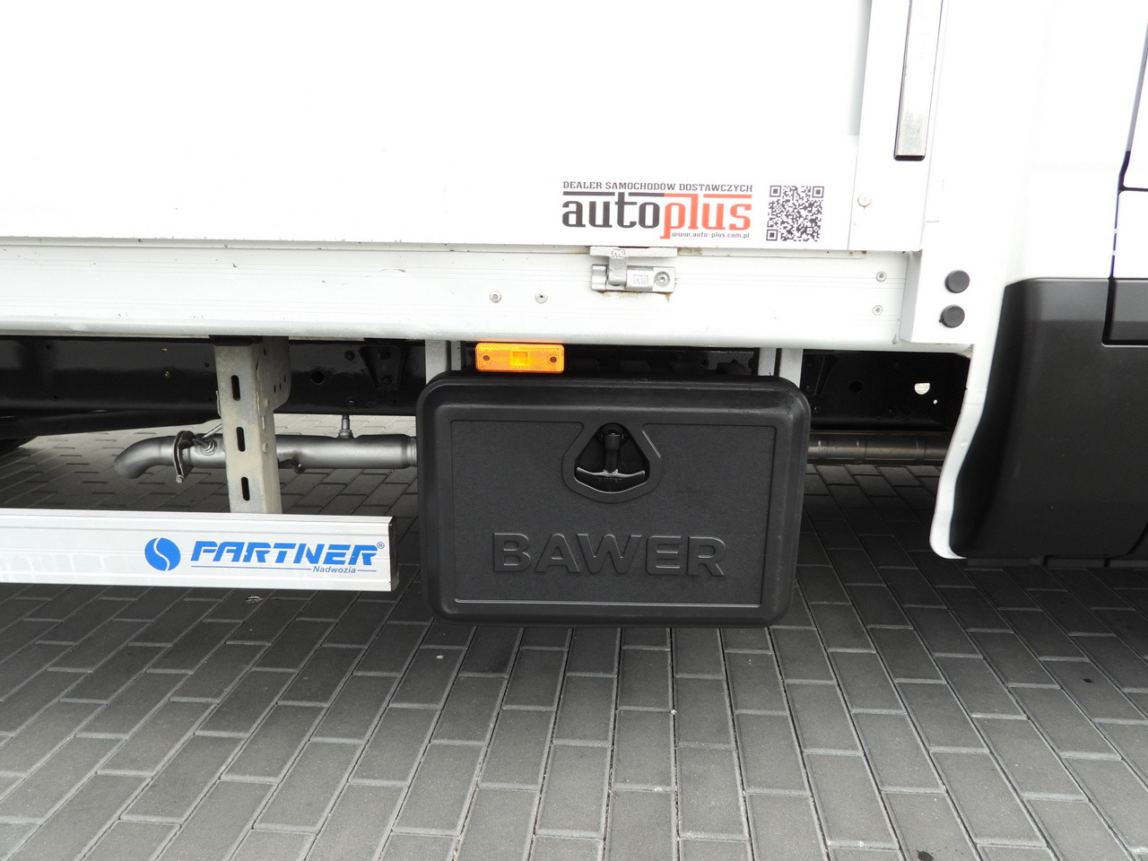 Fourgon plateau IVECO DAILY 35S16 STAKE BODY 10 PALLETS CRUISE CONTROL AIR CONDITIONING  160HP: photos 20