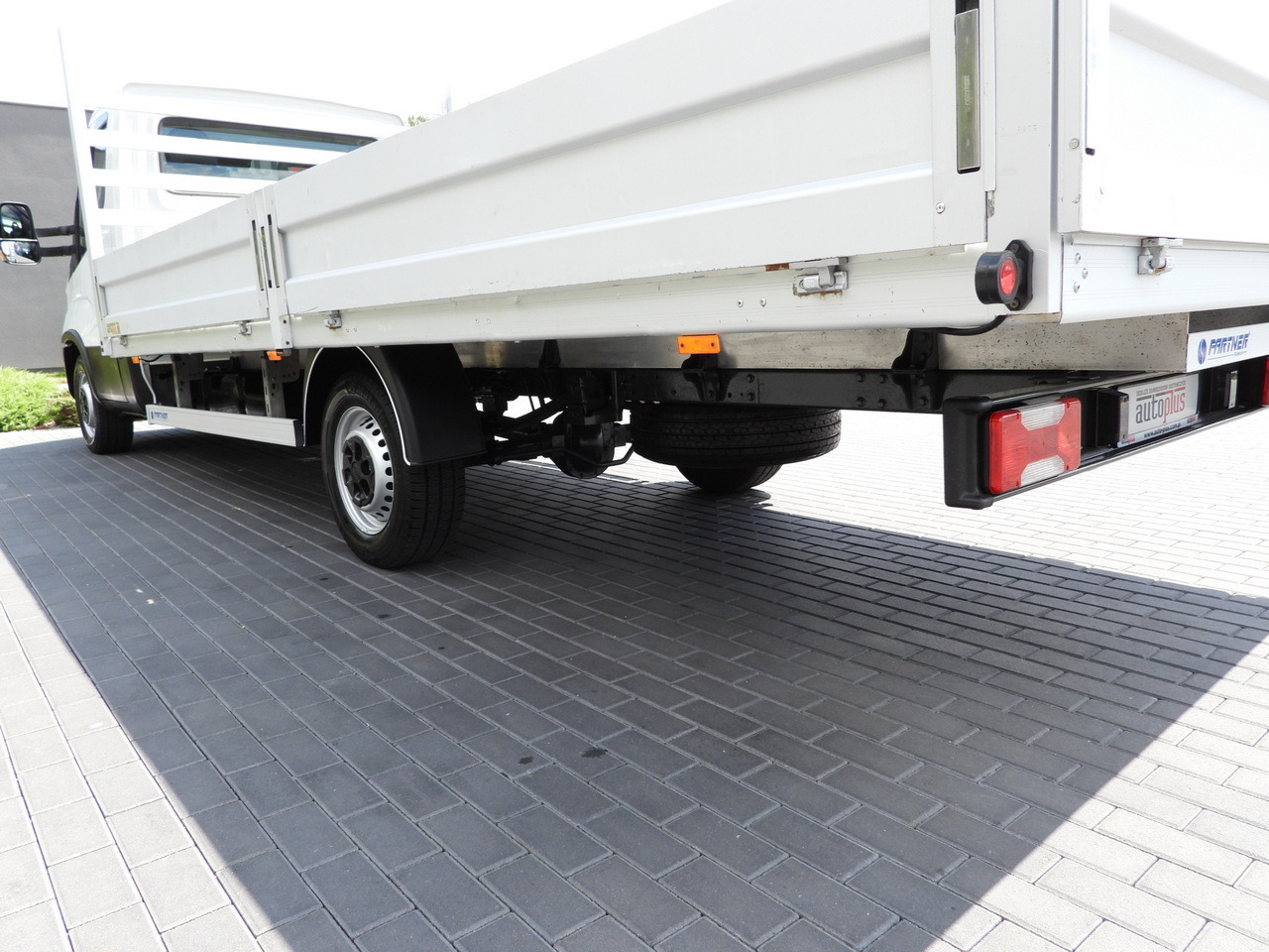 Fourgon plateau IVECO DAILY 35S16 STAKE BODY 10 PALLETS CRUISE CONTROL AIR CONDITIONING  160HP: photos 15