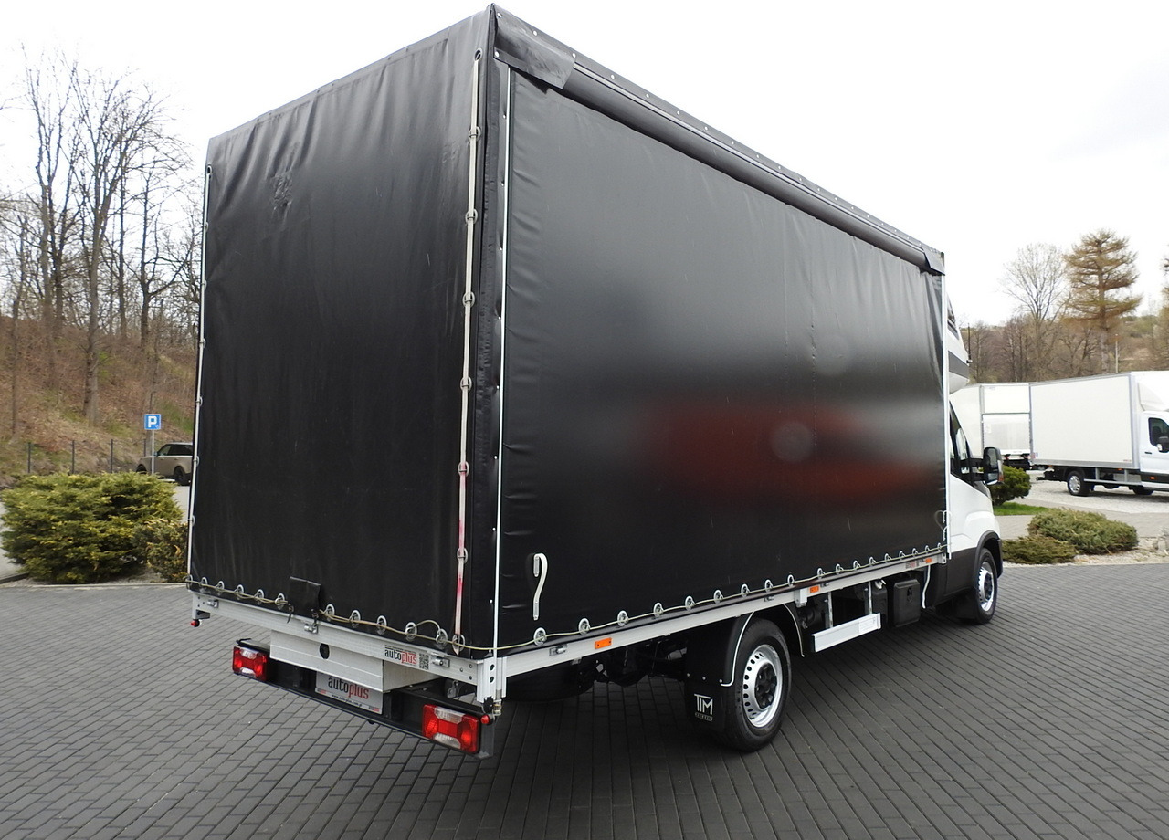 IVECO DAILY 35S18 TARPAULIN 10 PALLETS WEBASTO CRUISE CONTROL AIR CONDITIONING 180HP - Véhicule utilitaire plateau baché: photos 3 IVECO DAILY 35S18 TARPAULIN 10 PALLETS WEBASTO CRUISE CONTROL AIR CONDITIONING 180HP - Véhicule utilitaire plateau baché: photos 3