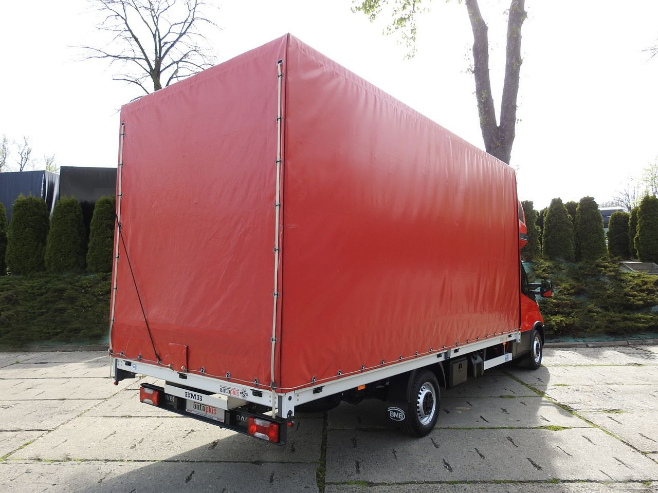 IVECO DAILY 35S18 TARPAULIN 10 PALLETS WEBASTO CRUISE CONTROL LED LIGHTS AIR CONDITIONING 180HP - Véhicule utilitaire plateau baché: photos 3 IVECO DAILY 35S18 TARPAULIN 10 PALLETS WEBASTO CRUISE CONTROL LED LIGHTS AIR CONDITIONING 180HP - Véhicule utilitaire plateau baché: photos 3