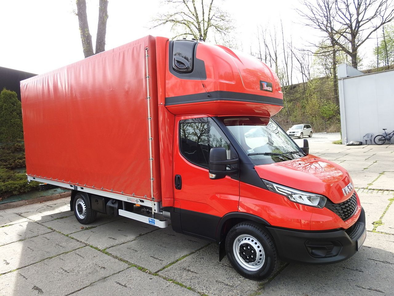 IVECO DAILY 35S18 TARPAULIN 10 PALLETS WEBASTO CRUISE CONTROL LED LIGHTS AIR CONDITIONING 180HP - Véhicule utilitaire plateau baché: photos 4 IVECO DAILY 35S18 TARPAULIN 10 PALLETS WEBASTO CRUISE CONTROL LED LIGHTS AIR CONDITIONING 180HP - Véhicule utilitaire plateau baché: photos 4