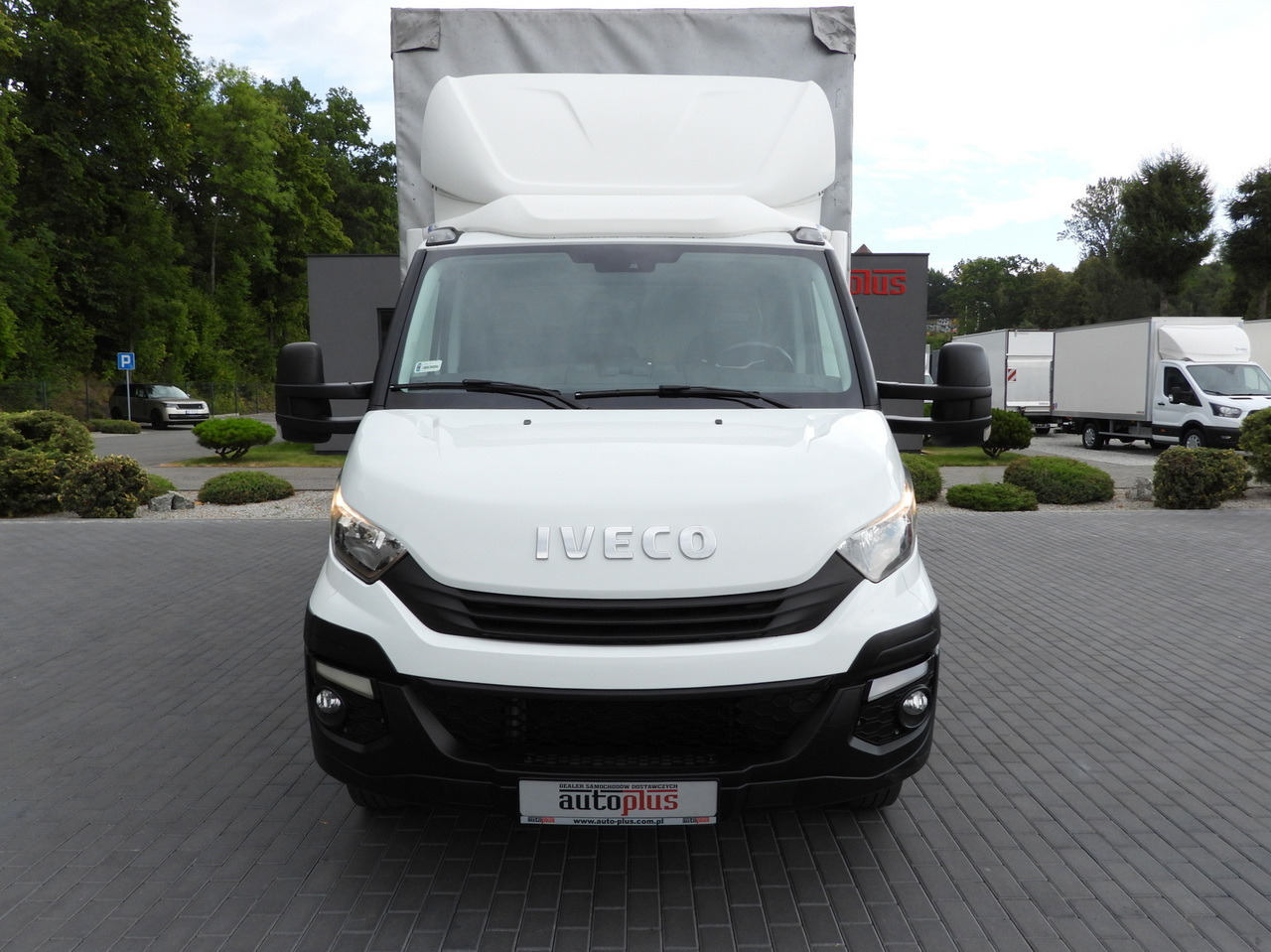 IVECO DAILY 50C15 TARPAULIN 12 PALLETS CRUISE CONTROL TWIN WHEELS AIR CONDITIONING 150HP - Véhicule utilitaire plateau baché: photos 5 IVECO DAILY 50C15 TARPAULIN 12 PALLETS CRUISE CONTROL TWIN WHEELS AIR CONDITIONING 150HP - Véhicule utilitaire plateau baché: photos 5