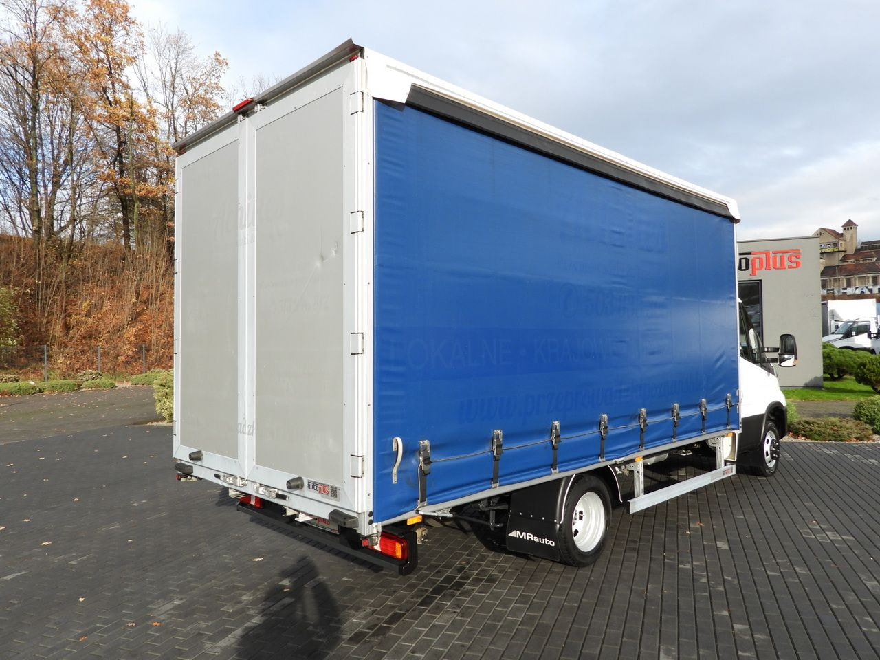 IVECO DAILY 50C16 TARPAULIN 10 PALLETS CRUISE CONTROL TWIN WHEELS AIR CONDITIONING 160HP - Véhicule utilitaire plateau baché: photos 3 IVECO DAILY 50C16 TARPAULIN 10 PALLETS CRUISE CONTROL TWIN WHEELS AIR CONDITIONING 160HP - Véhicule utilitaire plateau baché: photos 3