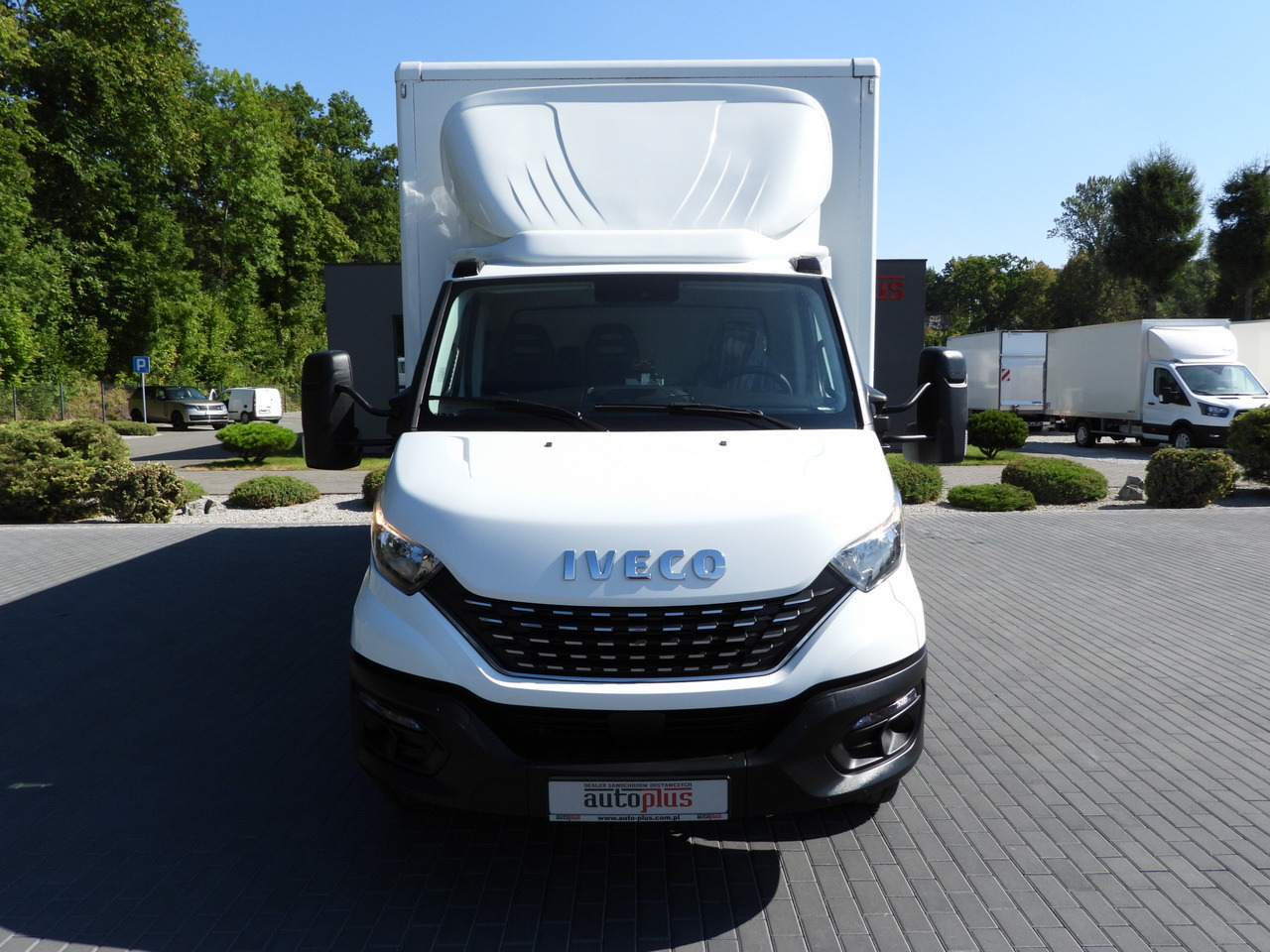 IVECO DAILY 72C18 LIFT 14 PALLETS CRUISE CONTROL PNEUMATICS AUTOMATIC TRANSMISSION HI-MATIC TWIN WHEELS AIR CONDITIONING  180HP - Véhicule utilitaire frigorifique: photos 5 IVECO DAILY 72C18 LIFT 14 PALLETS CRUISE CONTROL PNEUMATICS AUTOMATIC TRANSMISSION HI-MATIC TWIN WHEELS AIR CONDITIONING  180HP - Véhicule utilitaire frigorifique: photos 5