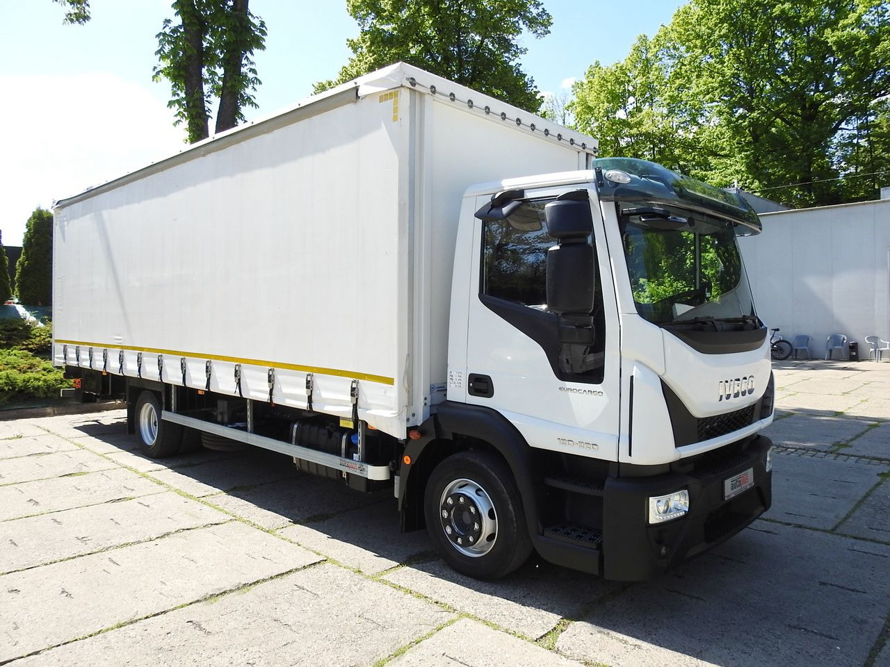 IVECO EUROCARGO 120 - 220 TARPAULIN LIFT 20 PALLETS LED LIGHTS AUTOMATIC TRANSMISSION HI-MATIC TWIN WHEELS AIR CONDITIONING 220HP - Véhicule utilitaire plateau baché: photos 4 IVECO EUROCARGO 120 - 220 TARPAULIN LIFT 20 PALLETS LED LIGHTS AUTOMATIC TRANSMISSION HI-MATIC TWIN WHEELS AIR CONDITIONING 220HP - Véhicule utilitaire plateau baché: photos 4