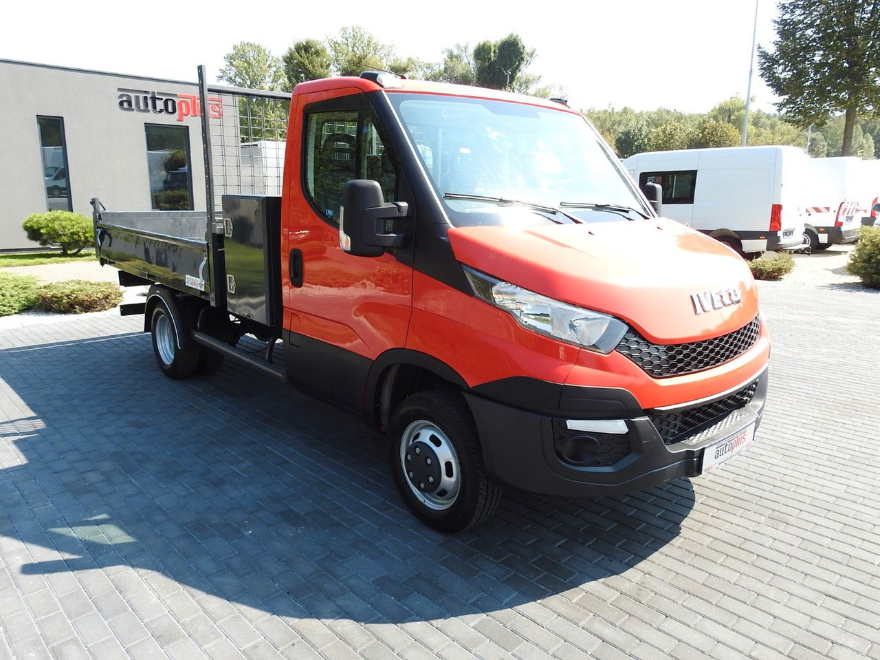 Iveco DAILY 35C13 KIPPER TEMPOMAT A/C ZWILLINGSRÄDER - Véhicule utilitaire benne: photos 4 Iveco DAILY 35C13 KIPPER TEMPOMAT A/C ZWILLINGSRÄDER - Véhicule utilitaire benne: photos 4