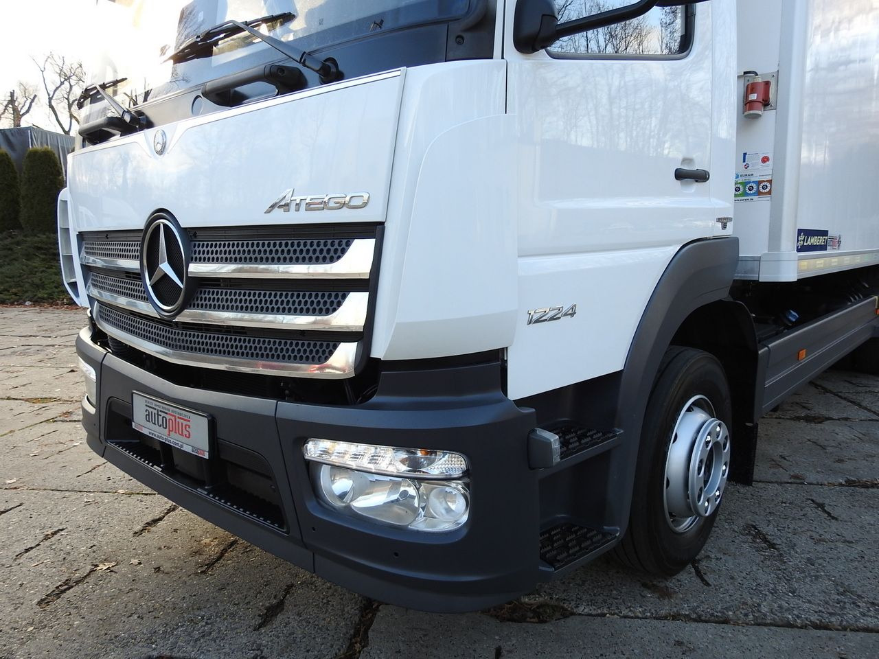 Camion frigorifique MERCEDES ATEGO 12.24 REGRIGERATOR BOX -10*C LIFT 16 PALLETS HEATING FUNCTION WEBASTO CRUISE CONTROL PNEUMATICS AIR CONDITIONING  240HP: photos 23