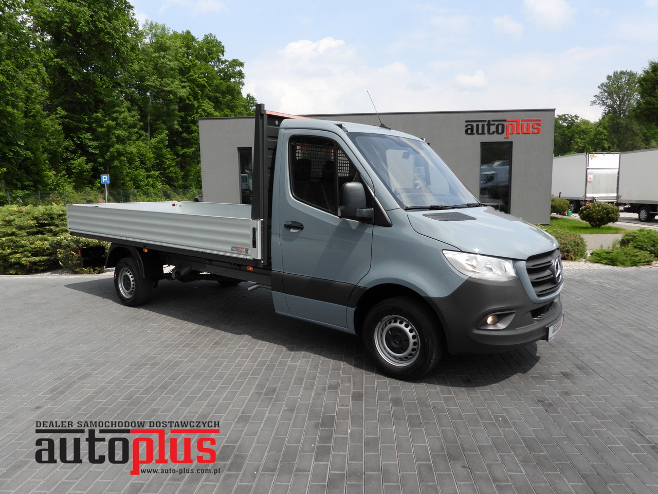 MERCEDES SPRINTER 315 STAKE BODY 8 PALLETS CRUISE CONTROL AIR CONDITIONING 150HP - Fourgon plateau: photos 1 MERCEDES SPRINTER 315 STAKE BODY 8 PALLETS CRUISE CONTROL AIR CONDITIONING 150HP - Fourgon plateau: photos 1