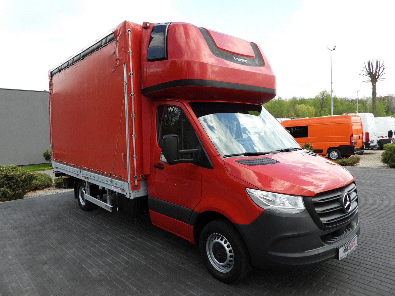 MERCEDES SPRINTER 316 8 PALLETS TARPAULIN LIFT CRUISE CONTROL AIR CONDITIONING 160HP - Véhicule utilitaire plateau baché: photos 4 MERCEDES SPRINTER 316 8 PALLETS TARPAULIN LIFT CRUISE CONTROL AIR CONDITIONING 160HP - Véhicule utilitaire plateau baché: photos 4