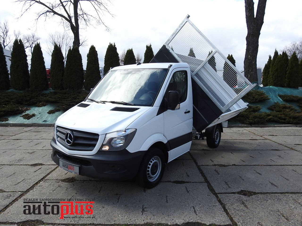 MERCEDES SPRINTER 316 THREE-WAY TIPPER  CRUISE CONTROL AUTOMATIC TRANSMISSION  AIR CONDITIONING  160HP - Véhicule utilitaire benne: photos 1 MERCEDES SPRINTER 316 THREE-WAY TIPPER  CRUISE CONTROL AUTOMATIC TRANSMISSION  AIR CONDITIONING  160HP - Véhicule utilitaire benne: photos 1
