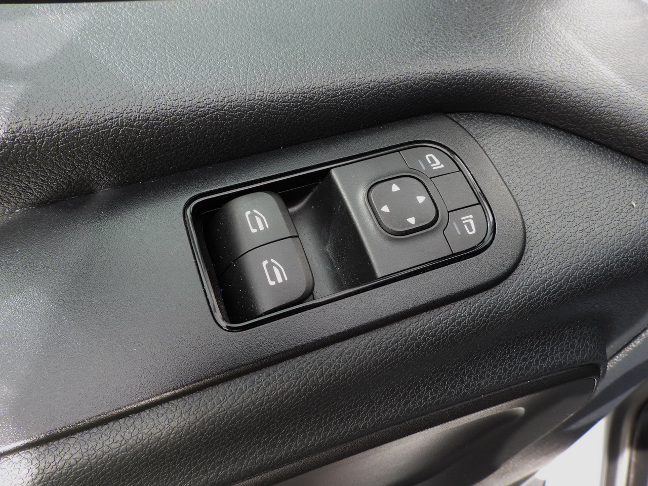 Véhicule utilitaire benne MERCEDES SPRINTER 516 TIPPER CRUISE CONTROL TWIN WHEELS AIR CONDITIONING 160HP: photos 37 Véhicule utilitaire benne MERCEDES SPRINTER 516 TIPPER CRUISE CONTROL TWIN WHEELS AIR CONDITIONING 160HP: photos 37